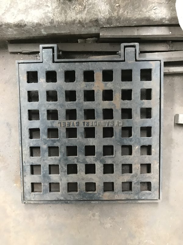 Grill Manhole